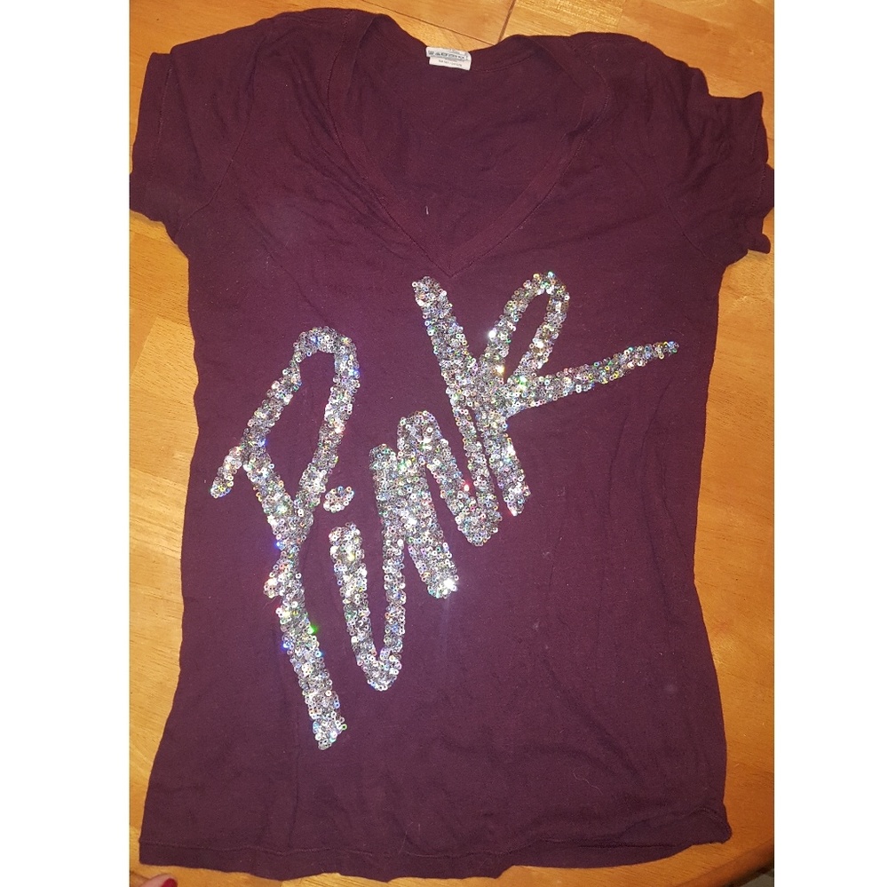 V neck tee